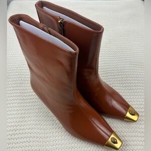 NWOB Kurt Geiger Regent Ankle Boot, Size European 38, US 7.5.